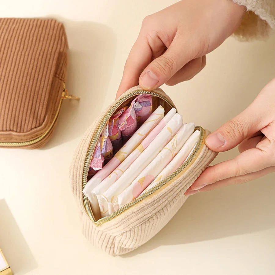 Fashion Makeup Lipstick Sanitary Napkins Case Mini Cosmetic Storage Pouch Women Ins Travel Organizer Bags Small Pouch 2025