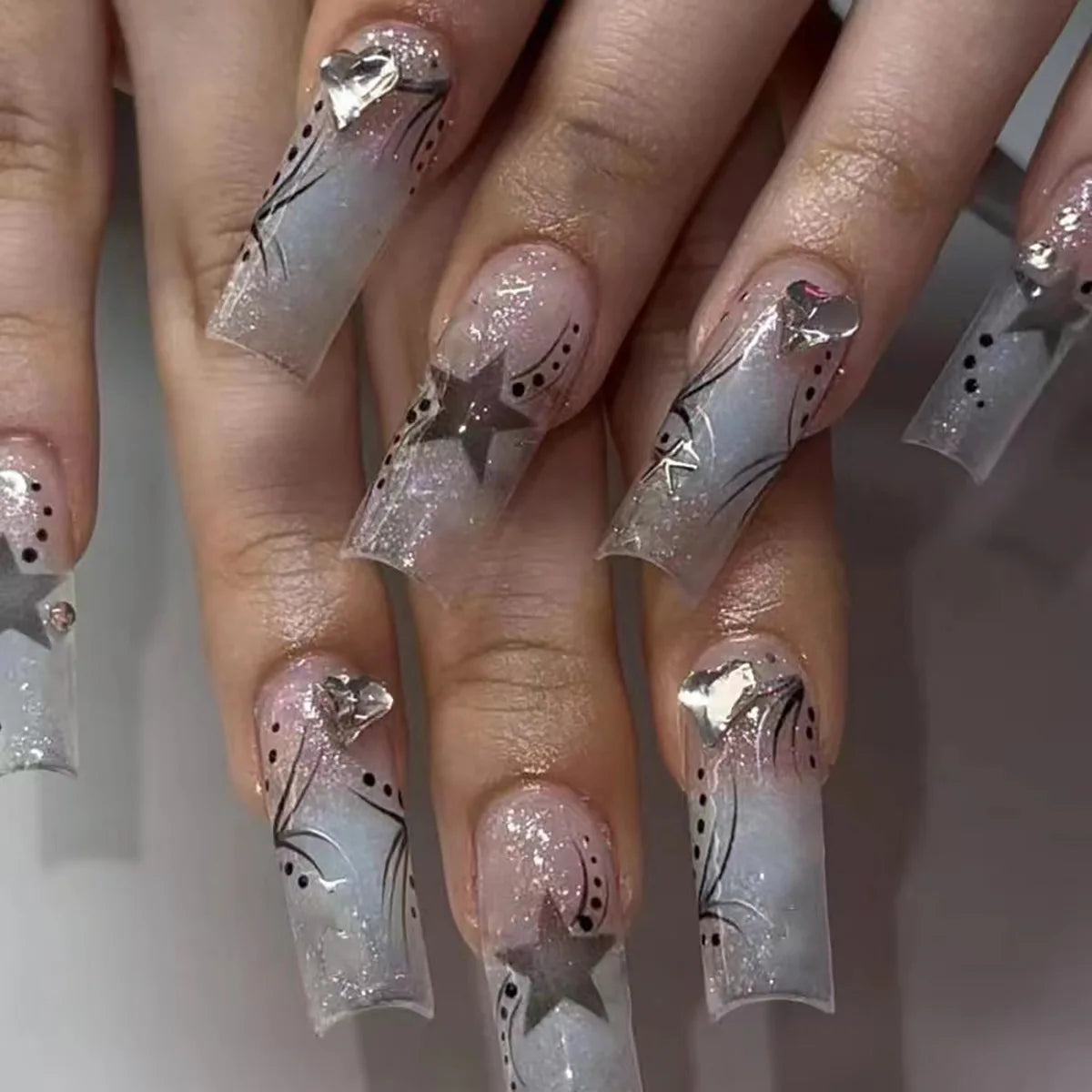 24 faux ongles carrés longs à poser avec imprimé léopard, design français 3D cerise, strass, couvrant entièrement