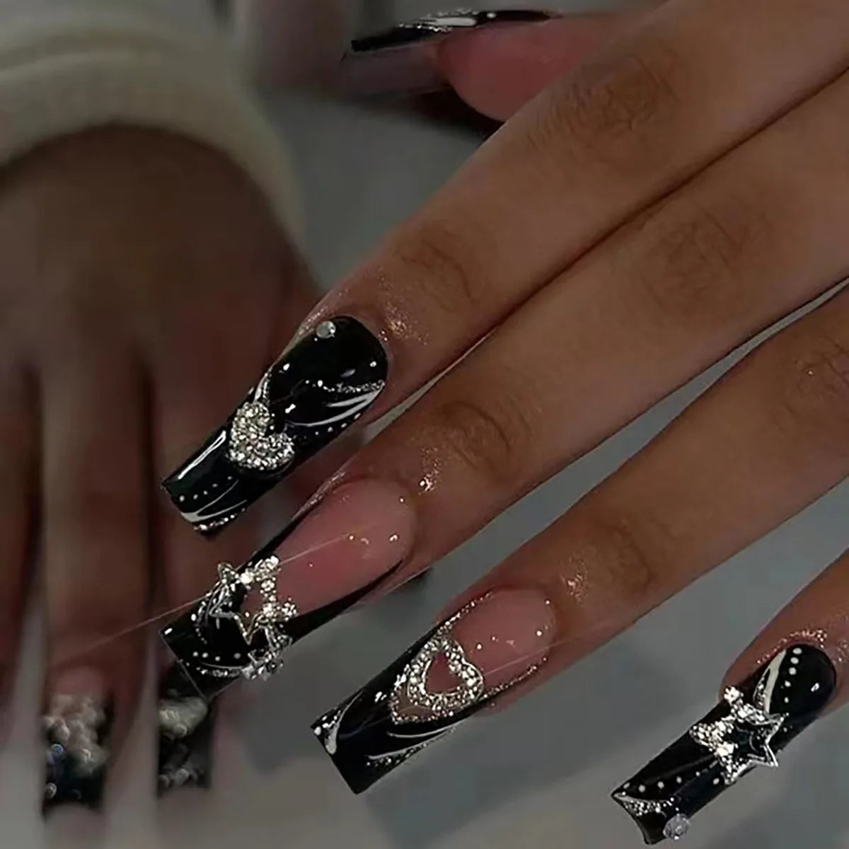24 faux ongles carrés longs à poser avec imprimé léopard, design français 3D cerise, strass, couvrant entièrement
