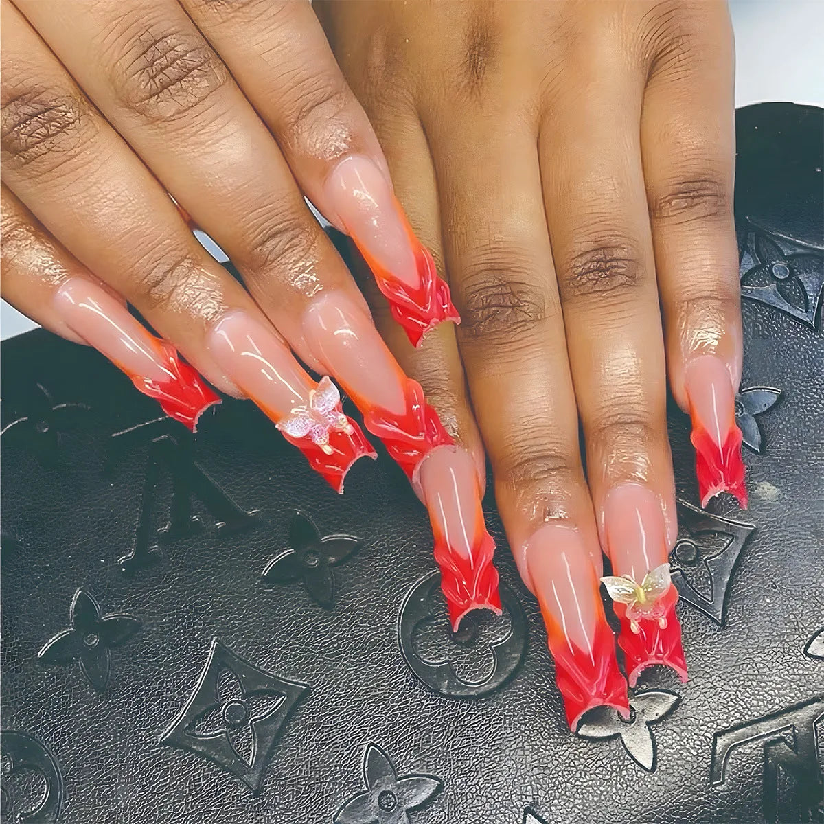 24 faux ongles carrés longs à poser avec imprimé léopard, design français 3D cerise, strass, couvrant entièrement