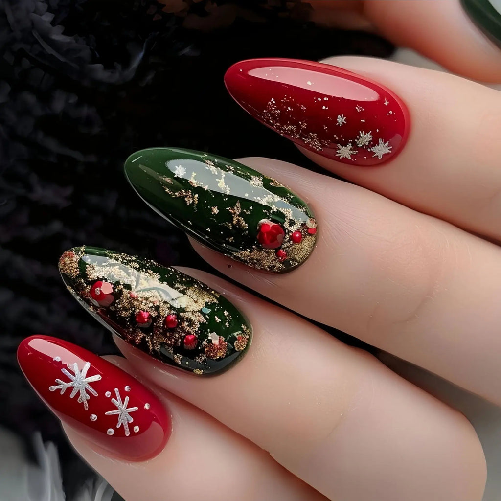 Ongles artificiels moyens pour la fête de Noël flocons de neige sapin Père Noël lutin amande ensemble d'ongles carrés à presser