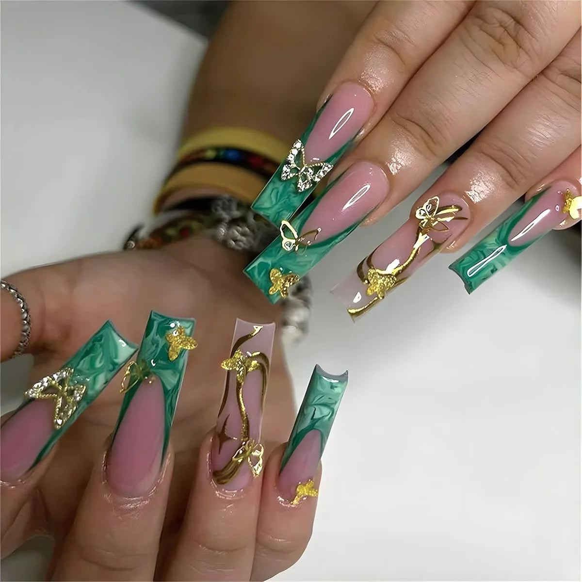 24 faux ongles carrés longs à poser avec imprimé léopard, design français 3D cerise, strass, couvrant entièrement