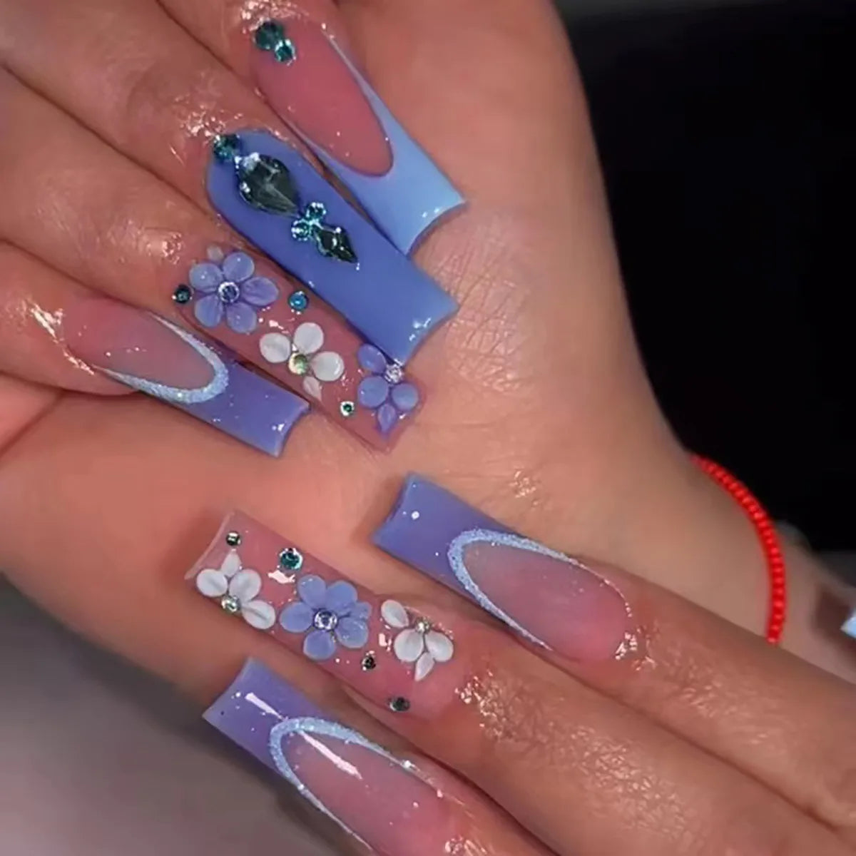 24 faux ongles carrés longs à poser avec imprimé léopard, design français 3D cerise, strass, couvrant entièrement