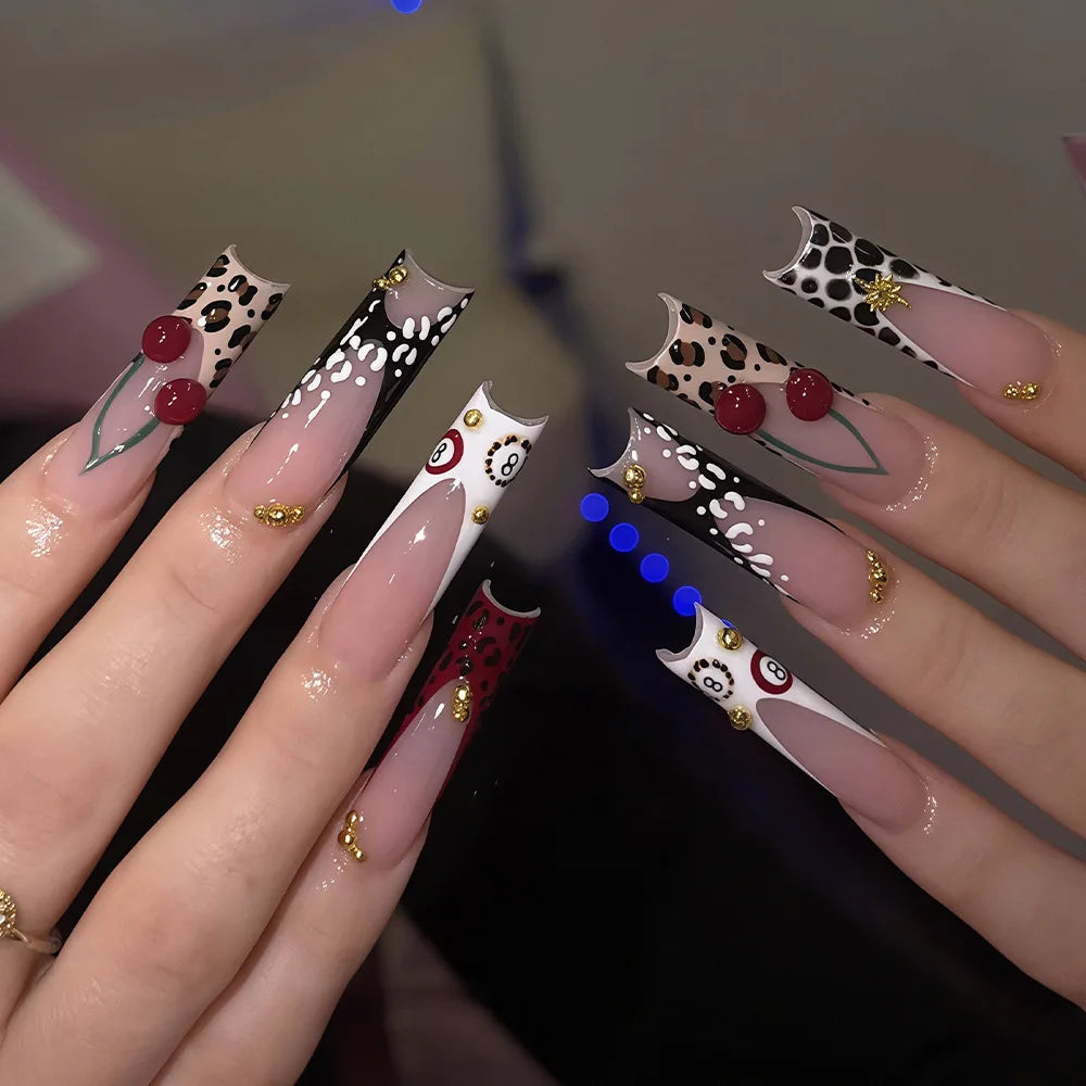 24 faux ongles carrés longs à poser avec imprimé léopard, design français 3D cerise, strass, couvrant entièrement