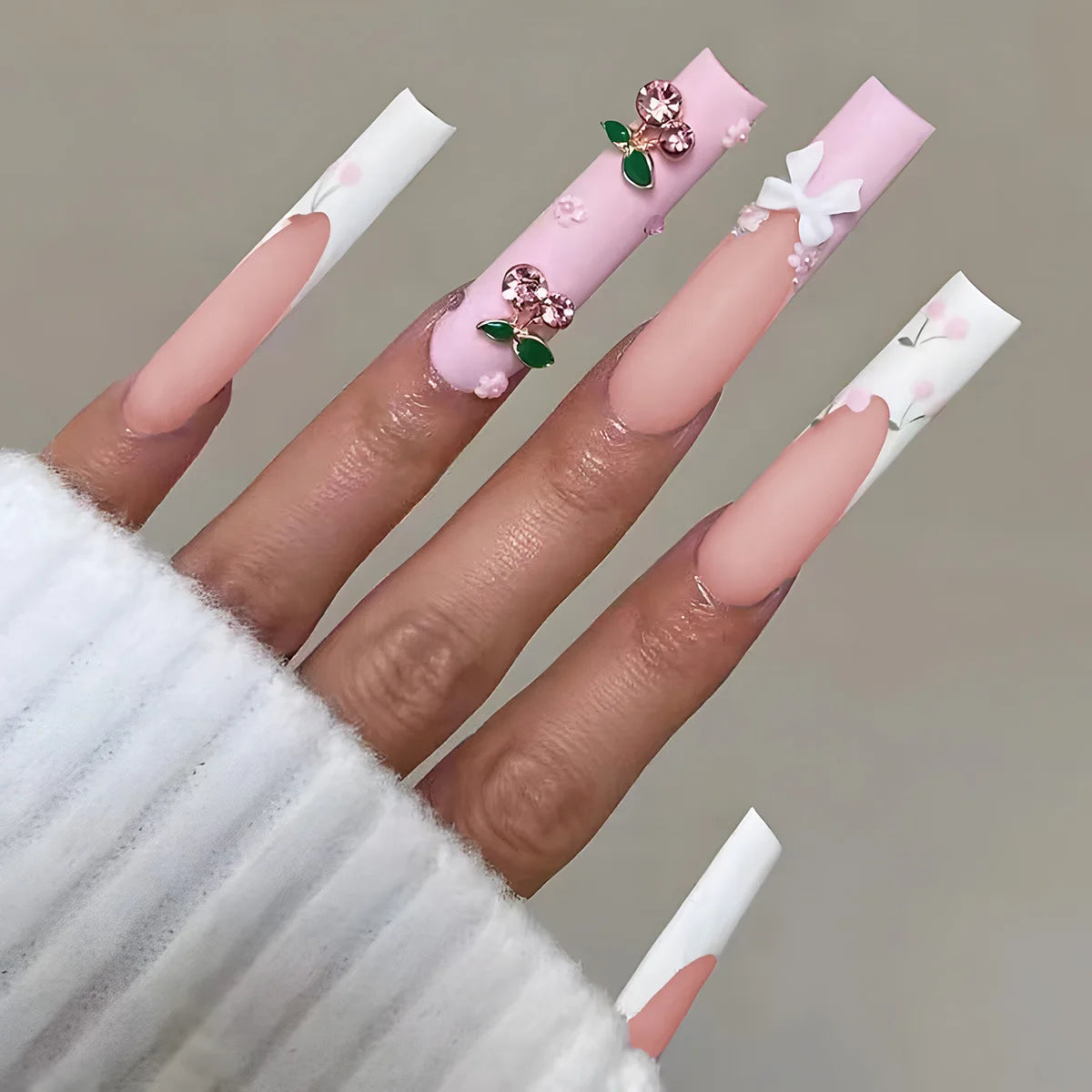 24 faux ongles carrés longs à poser avec imprimé léopard, design français 3D cerise, strass, couvrant entièrement