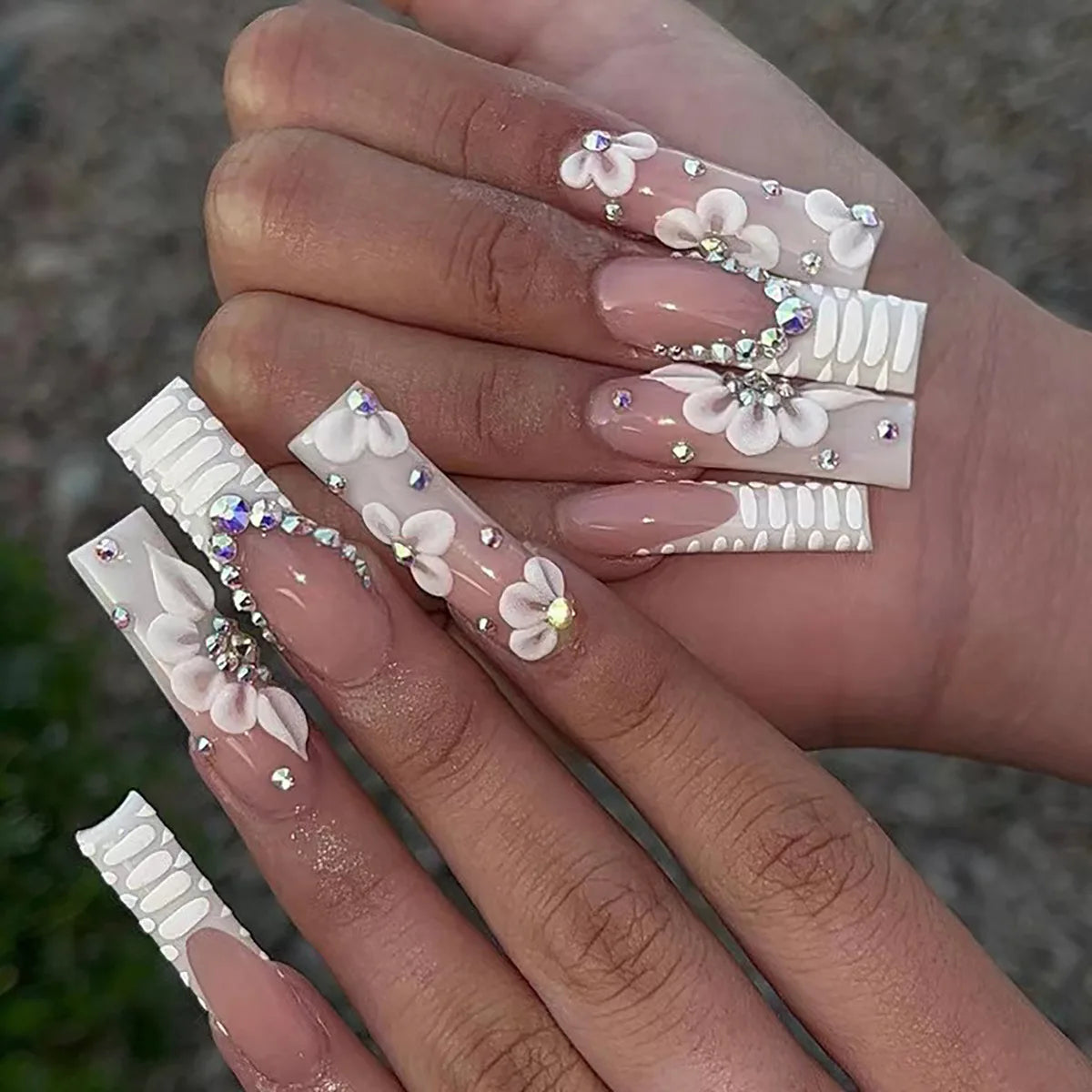 24 faux ongles carrés longs à poser avec imprimé léopard, design français 3D cerise, strass, couvrant entièrement