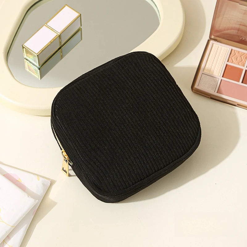 Fashion Makeup Lipstick Sanitary Napkins Case Mini Cosmetic Storage Pouch Women Ins Travel Organizer Bags Small Pouch 2025