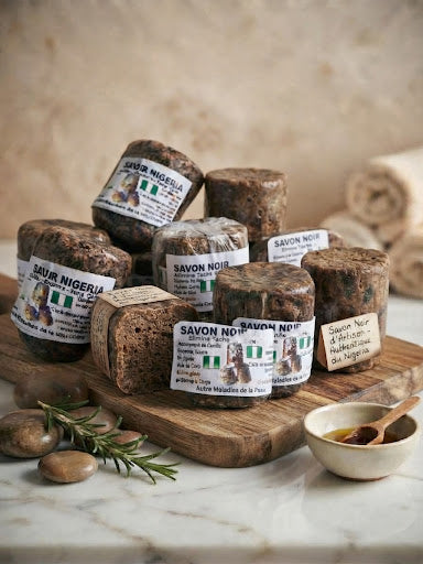 Savon noir africain artisanal ,  Nigéria, huile d'olive, ingrédients à base de plantes, savon solide