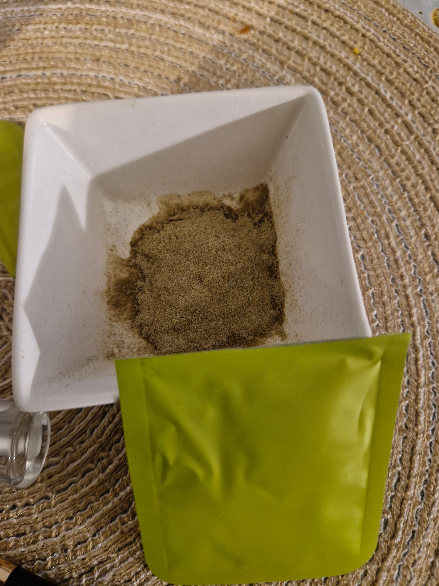 Poudre de peeling aux algues